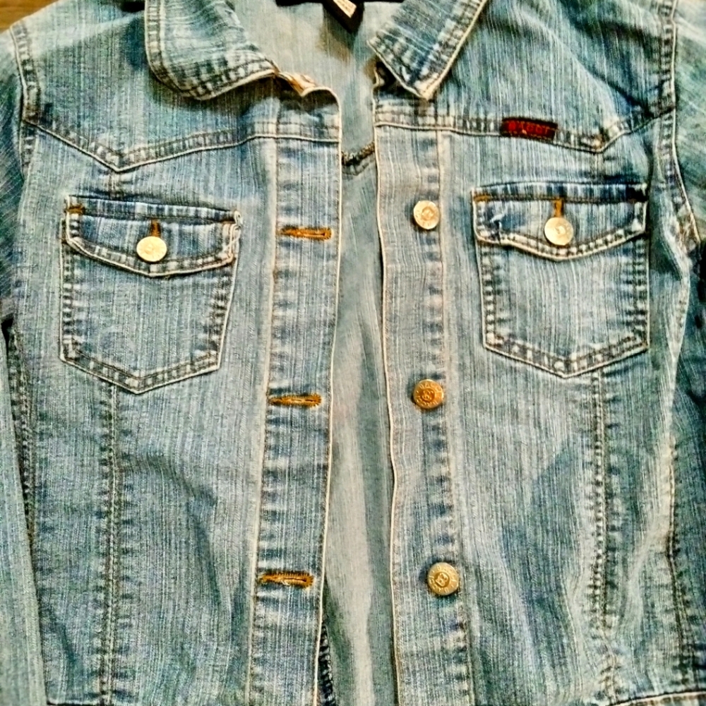 Jean jacket - Picture 2 of 3